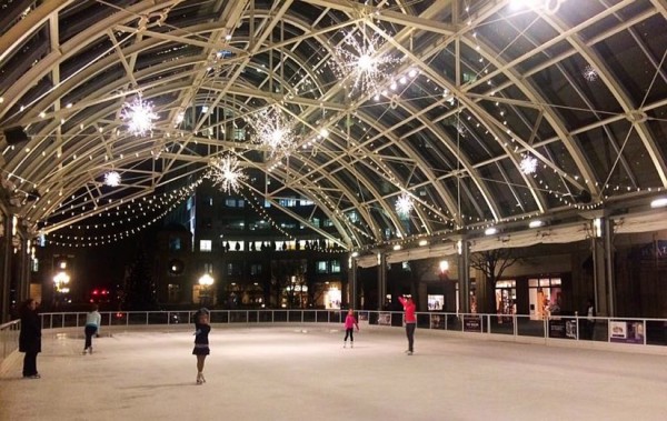 Reston Town Center ice skating/Courtesy The Avant